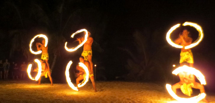 white-beach-fire-dancers-puerto-galera