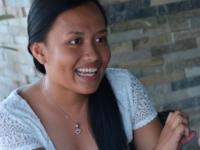 Filipina student, awarded for her anti-tumor malunggay research