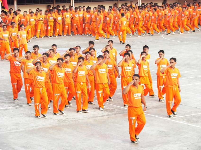 cebu-dancing-inmates