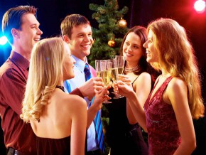 5 people you meet at Christmas parties