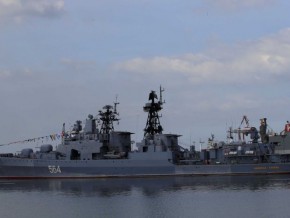 2 Russian vessels dock in Manila