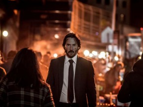 Keanu Reeves reloads guns and ammo in “John Wick: Chapter 2”