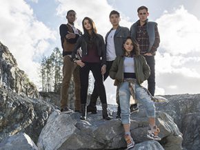 Ordinary teens rise as superheroes in ‘Power Rangers’ movie
