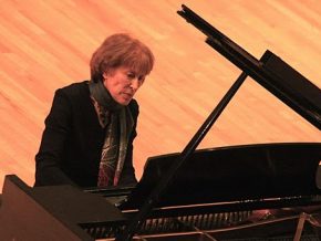 Masterclass at CCP with renowned pianist Monique Duphil
