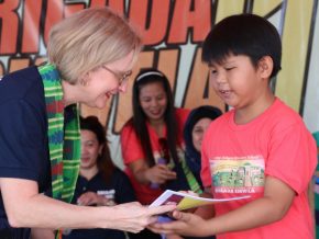 Australian Embassy joins ‘Brigada Eskwela’ program across the Philippines