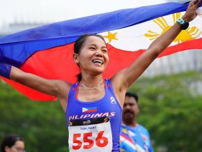 Filipina Marathoner Wins First Gold for PH in SEA Games