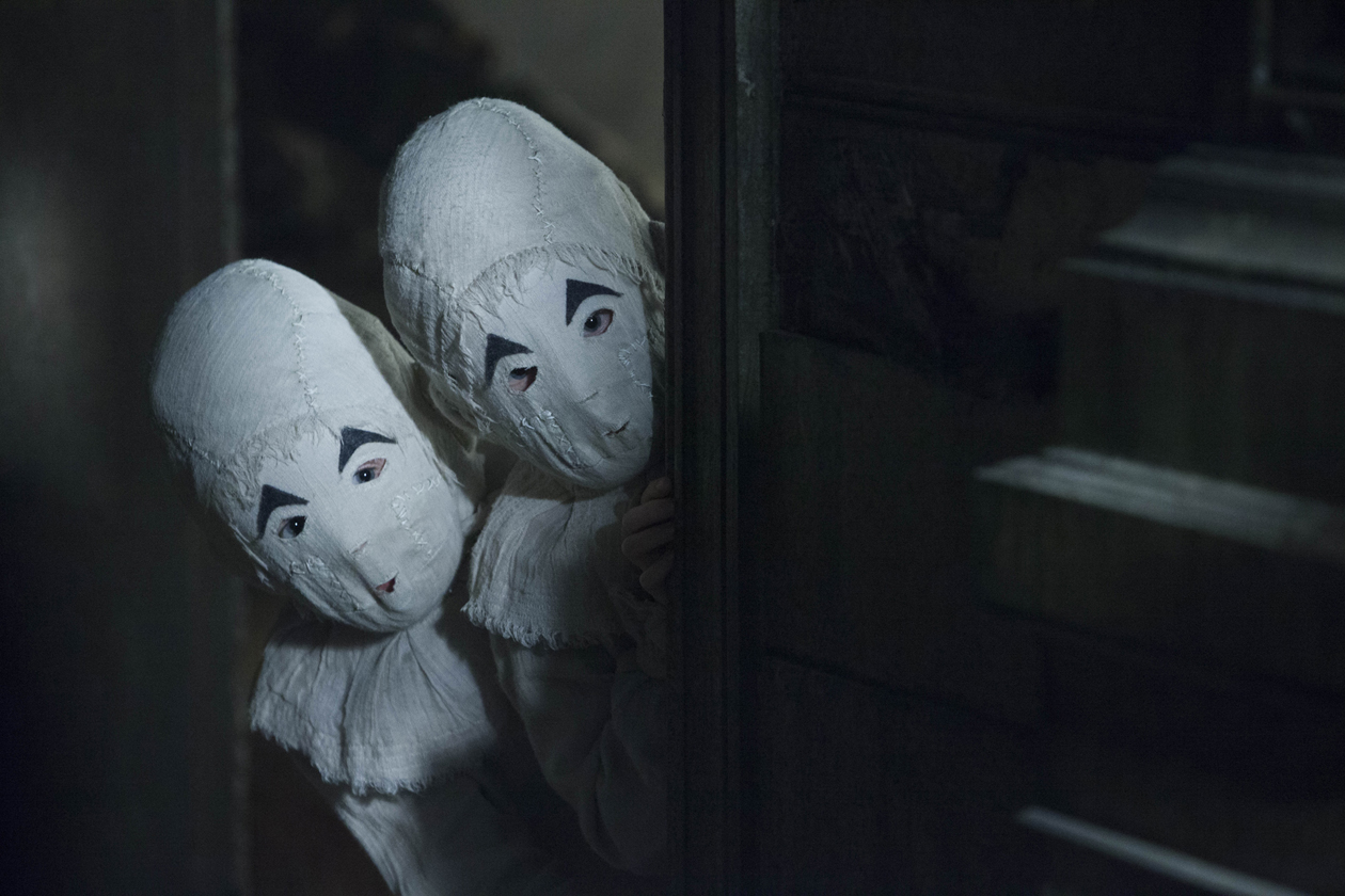 thomas-and-joseph-odwell-in-miss-peregrines-home-for-peculiar-children