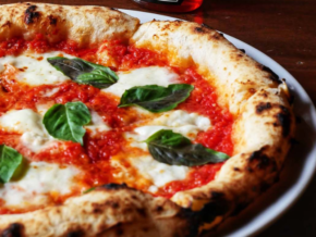 Gino’s Brick Oven Pizza in Makati: Neapolitan-Style Pizzas Fresh from the Brick Oven