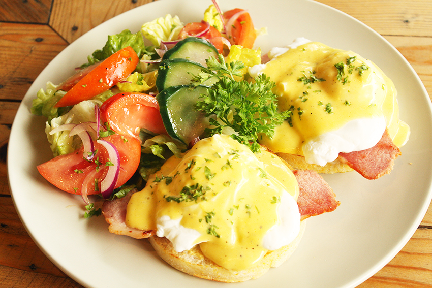 Eggs Benedict-wm