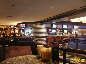 Snaps Sports Bar in Sofitel Is a High-End Lounging Space for Sports Enthusiasts