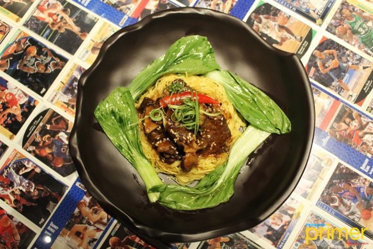 Snaps Sports Bar in Sofitel Is a HighEnd Lounging Space for Sports