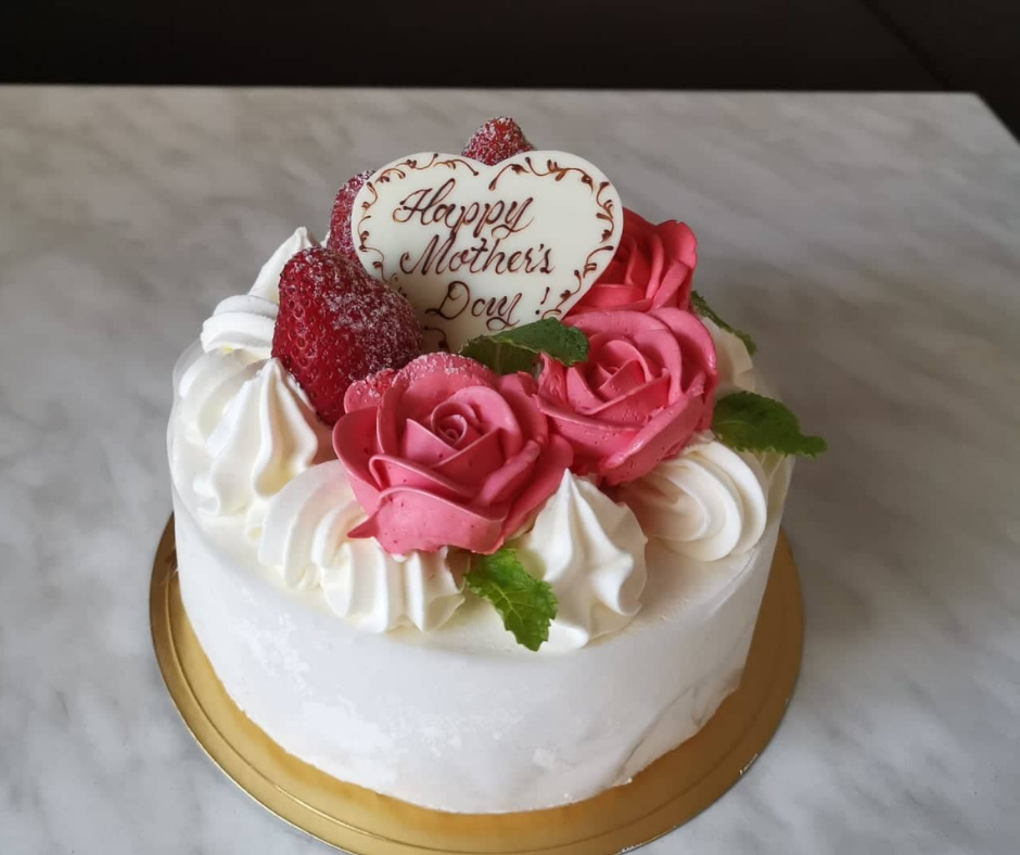 How to make a Mother's Day Cake - YouTube