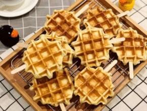 Waffle Waffee in Makati: From Sweet to Okonomiyaki-Style Waffles