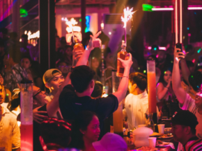 OM Boracay: Asian Fusion Dining and Beachfront Nightlife at White Beach