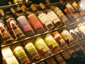Tuck’s in Makati: A Bistro by Day and Bar by Night Tuck’s in Makati: A Bistro by Day and Bar by Night