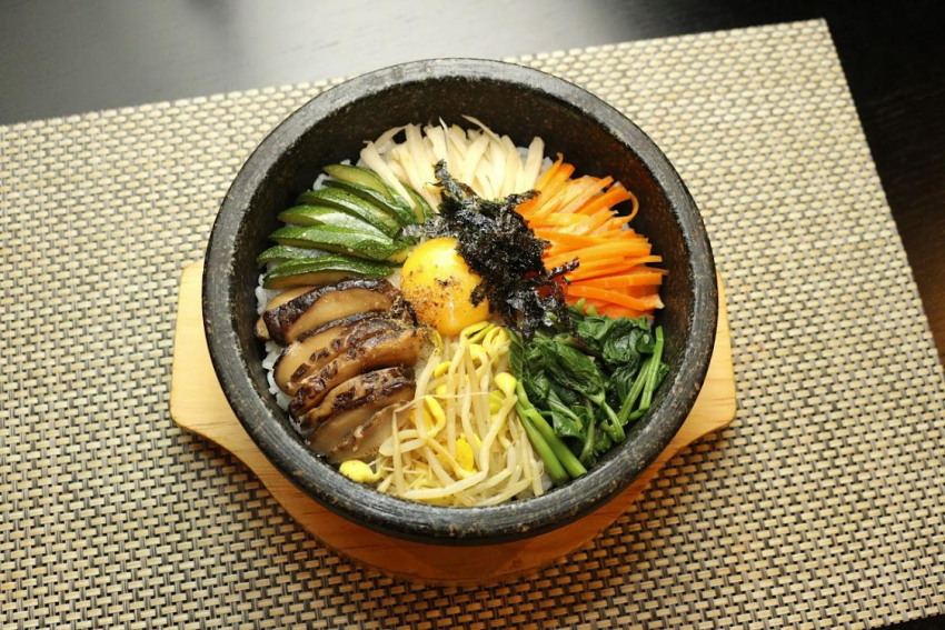 DOLSOT BIBIMBAP