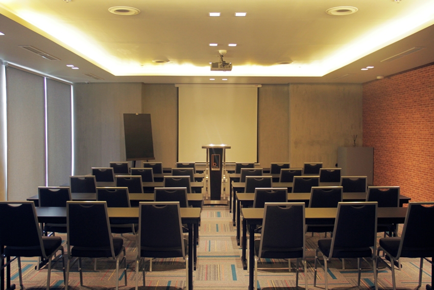 Meeting Room (1)