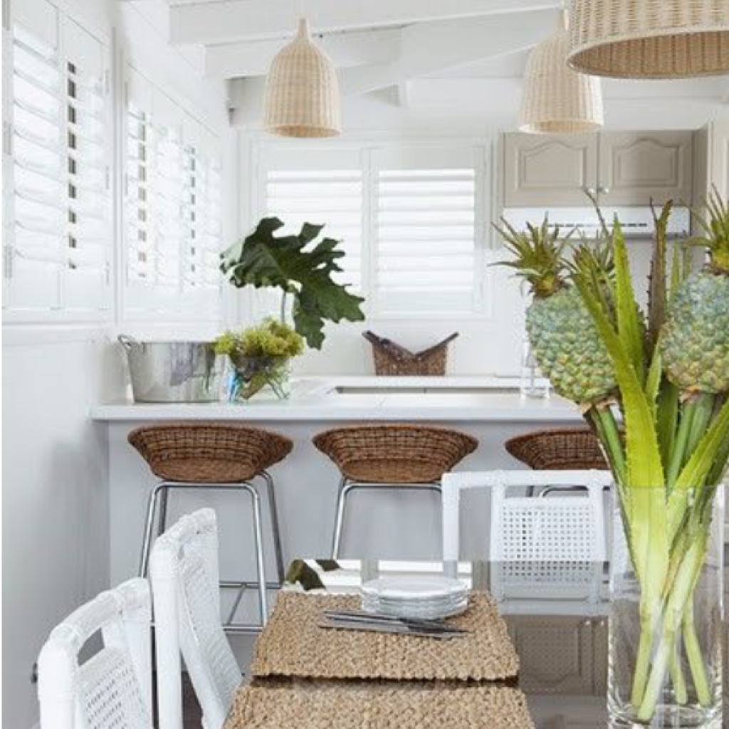 8 Island Tropical