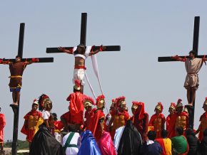 LIST: 4 Unique Holy Week Traditions in the Philippines