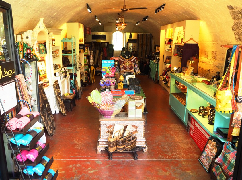 THE MANILA COLLECTIBLE CO. Philippine Primer