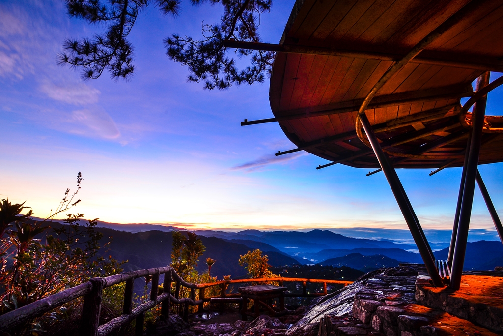Mines View Park in Baguio City Philippine Primer