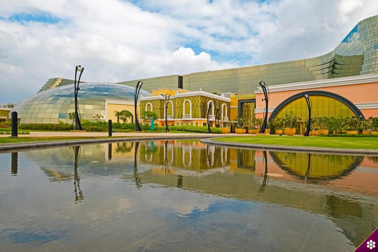The Garden at Okada Manila Offers a Grand Outdoor Venue for