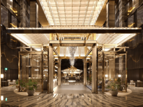 Hotel Okura Manila in Pasay: Offering Luxurious Five-star Hotel Experience to Guests