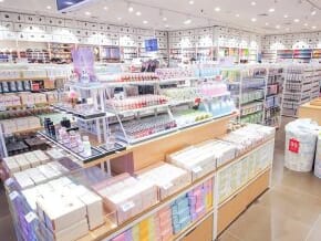 Miniso in Makati: All around Chinese go to store in the Philippines