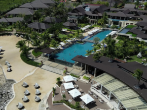 Crimson Resort and Spa Mactan in Cebu: Luxury Beachfront Resort with Villas and Private Pools