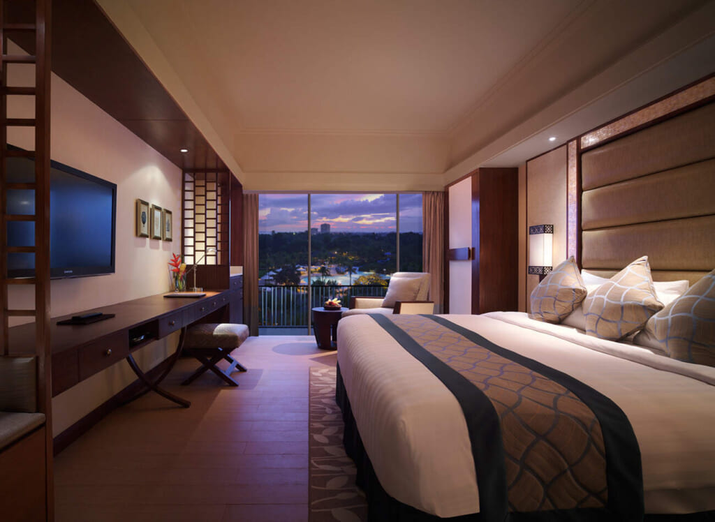 Shangri-La Mactan, Cebu in Cebu: Luxury Beachfront Resort with Marine ...